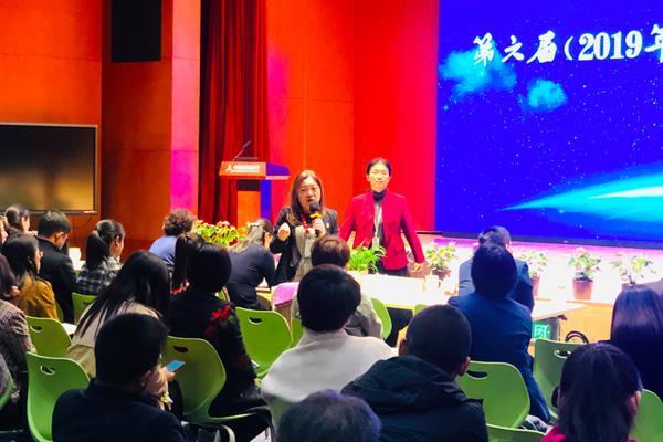 芳草地免費(fèi)資料論壇，共享知識(shí)的海洋，芳草地免費(fèi)資料論壇，知識(shí)的海洋共享平臺(tái)