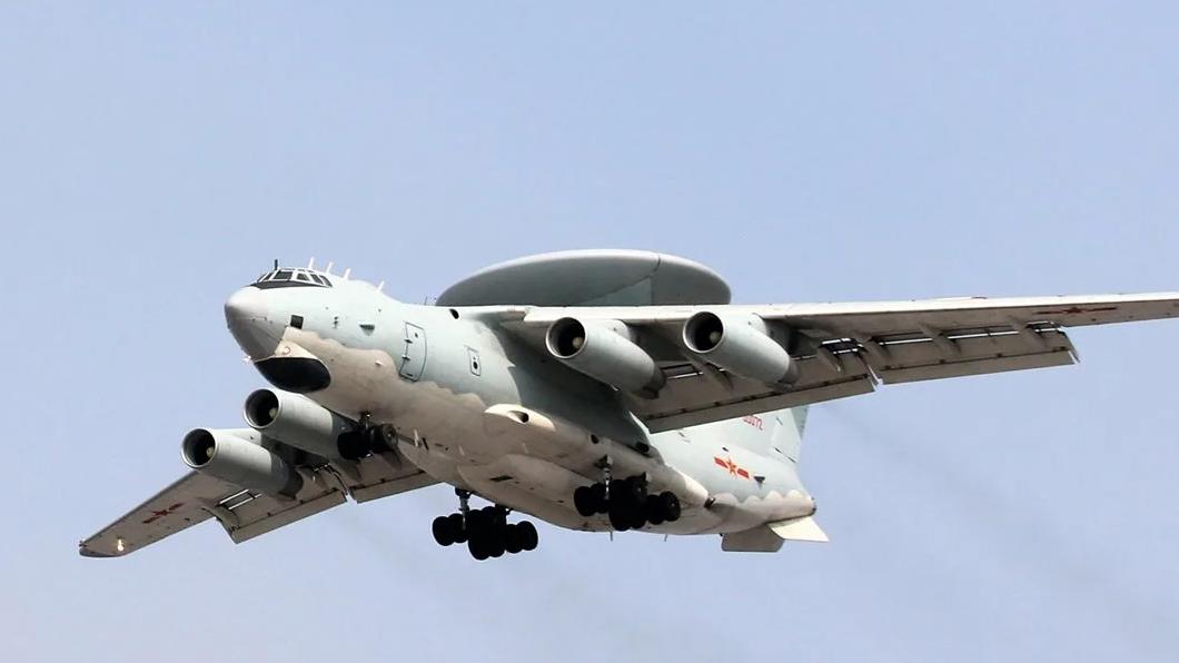 空警預(yù)警機(jī)2000，技術(shù)前沿的空中衛(wèi)士，技術(shù)前沿的空中衛(wèi)士——空警預(yù)警機(jī)2000