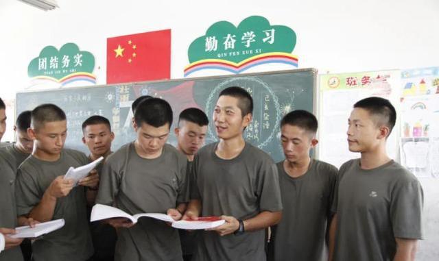 深度解析，為什么不建議報考國防科技大學，深度解析，報考國防科技大學的潛在考慮與權衡