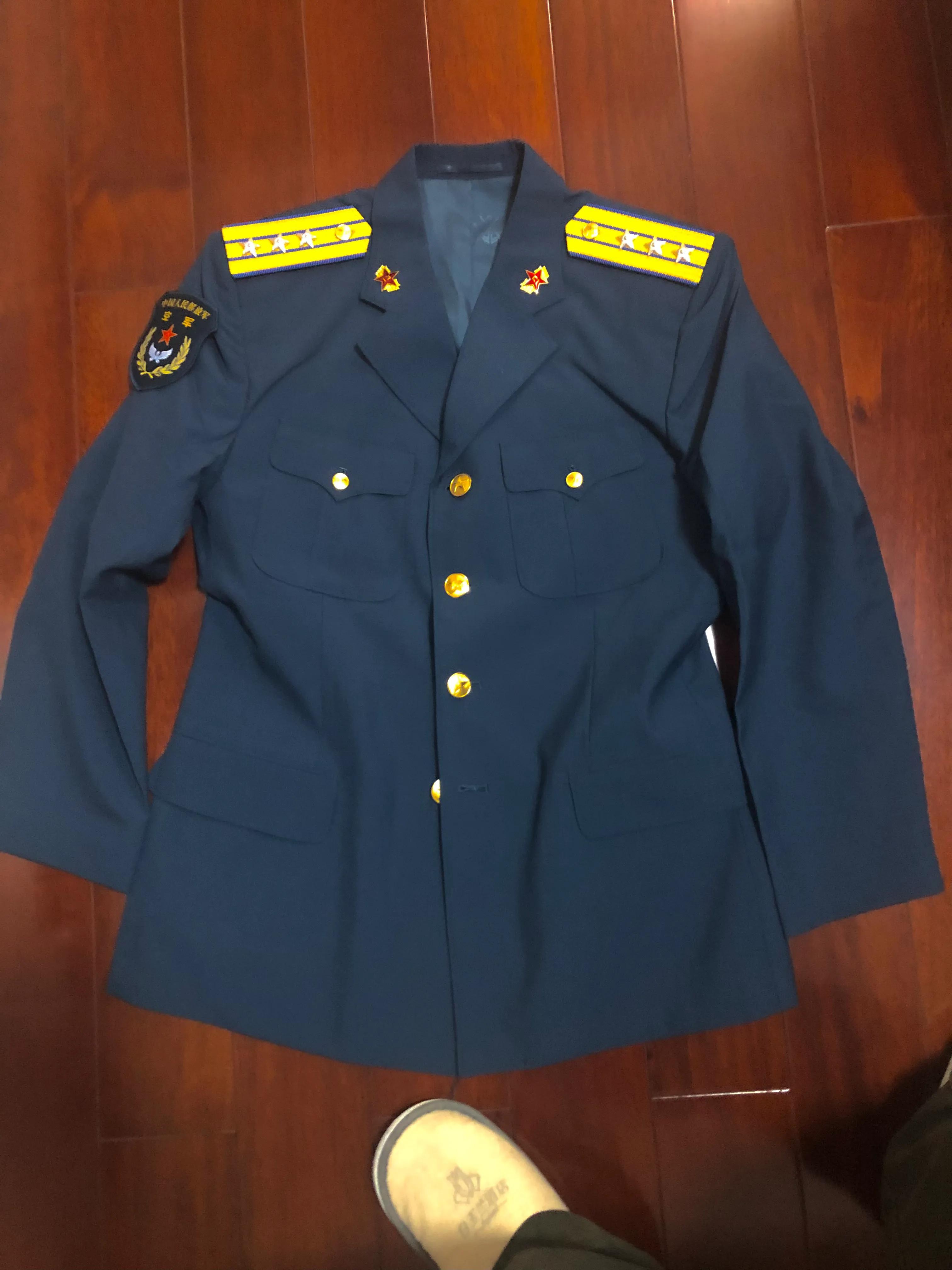 揭秘中國軍隊07式軍服常服，設計背后的故事與意義，揭秘中國軍隊07式軍服常服設計背后的故事與深層意義