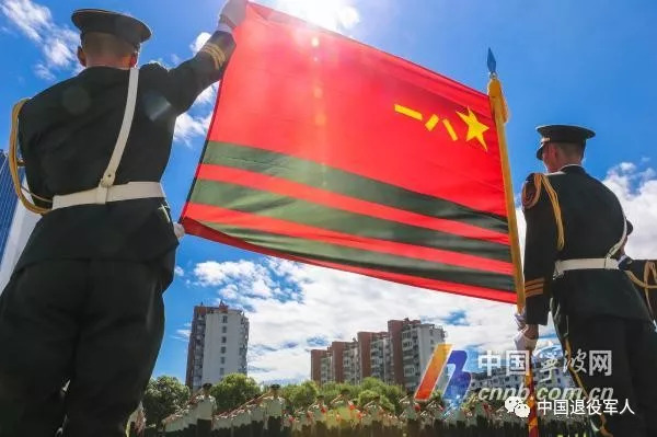 武警軍旗圖片高清，榮耀與力量的象征，武警軍旗高清圖片，榮耀與力量的永恒象征