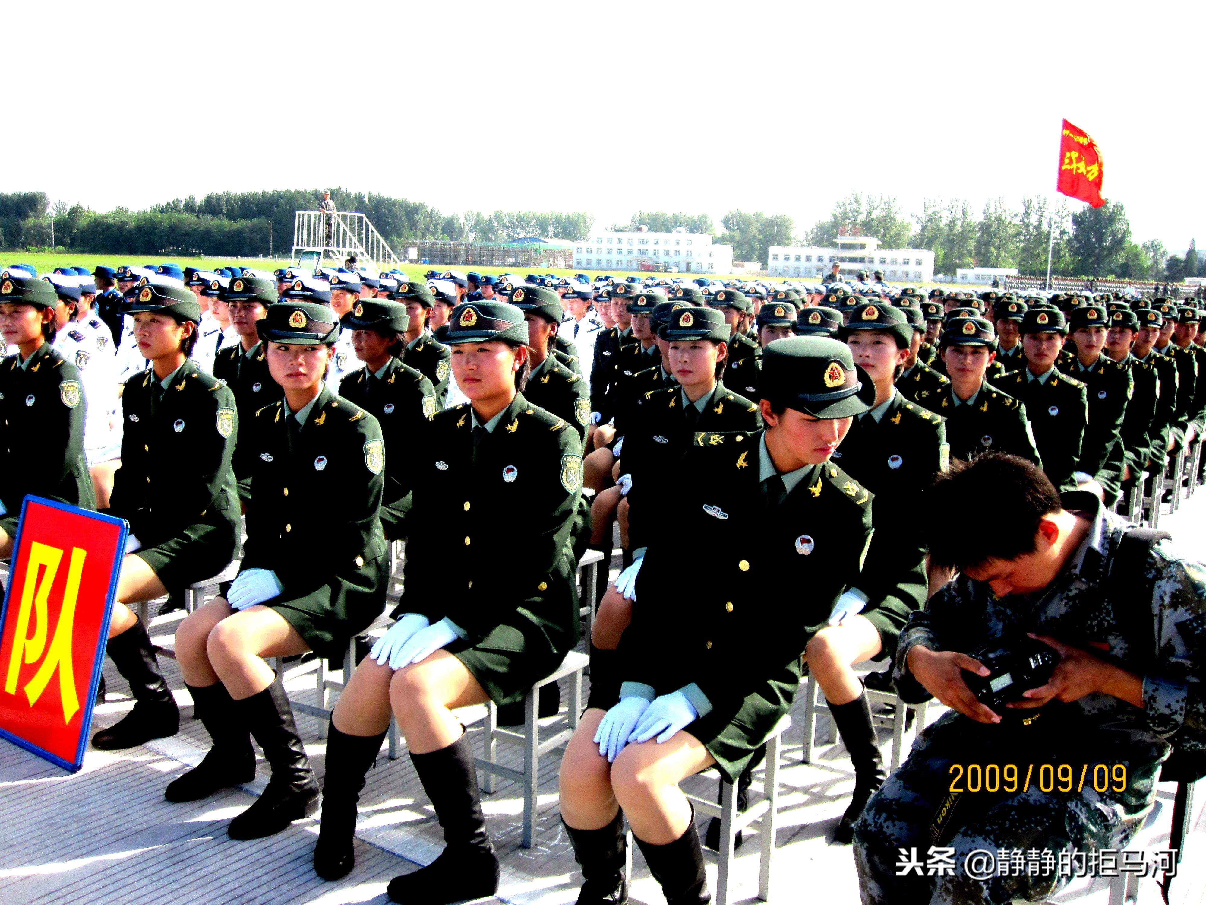 閱兵扭錯(cuò)頭的士兵怎么樣了？深入了解事件背后的故事，閱兵扭錯(cuò)頭的士兵后續(xù)如何？事件背后的故事揭秘