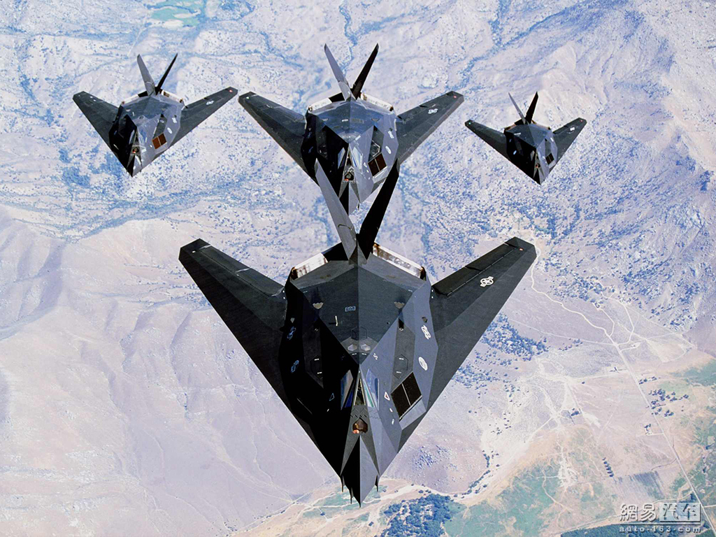 揭秘F-117隱形戰(zhàn)斗機(jī)，空戰(zhàn)傳奇的先驅(qū)之作，F(xiàn)-117隱形戰(zhàn)斗機(jī)，空戰(zhàn)傳奇的先驅(qū)揭秘