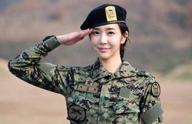 關(guān)于女兵征兵條件，探索未來的挑戰(zhàn)與機(jī)遇——以2024年為例，女兵征兵條件，探索未來挑戰(zhàn)與機(jī)遇——聚焦2024年展望