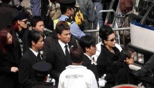 畢福劍追悼會(huì)過程回顧，緬懷巨星，致敬傳奇人生，畢福劍追悼會(huì)回顧，緬懷巨星，致敬傳奇人生