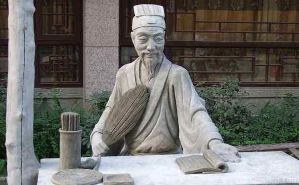 歷史傳奇中的神秘線索探尋