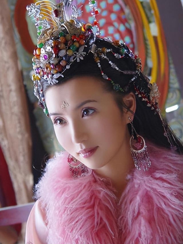 陳好演的電視劇有哪些，回顧她的演藝生涯與經(jīng)典作品，陳好的演藝生涯，經(jīng)典作品與電視劇回顧