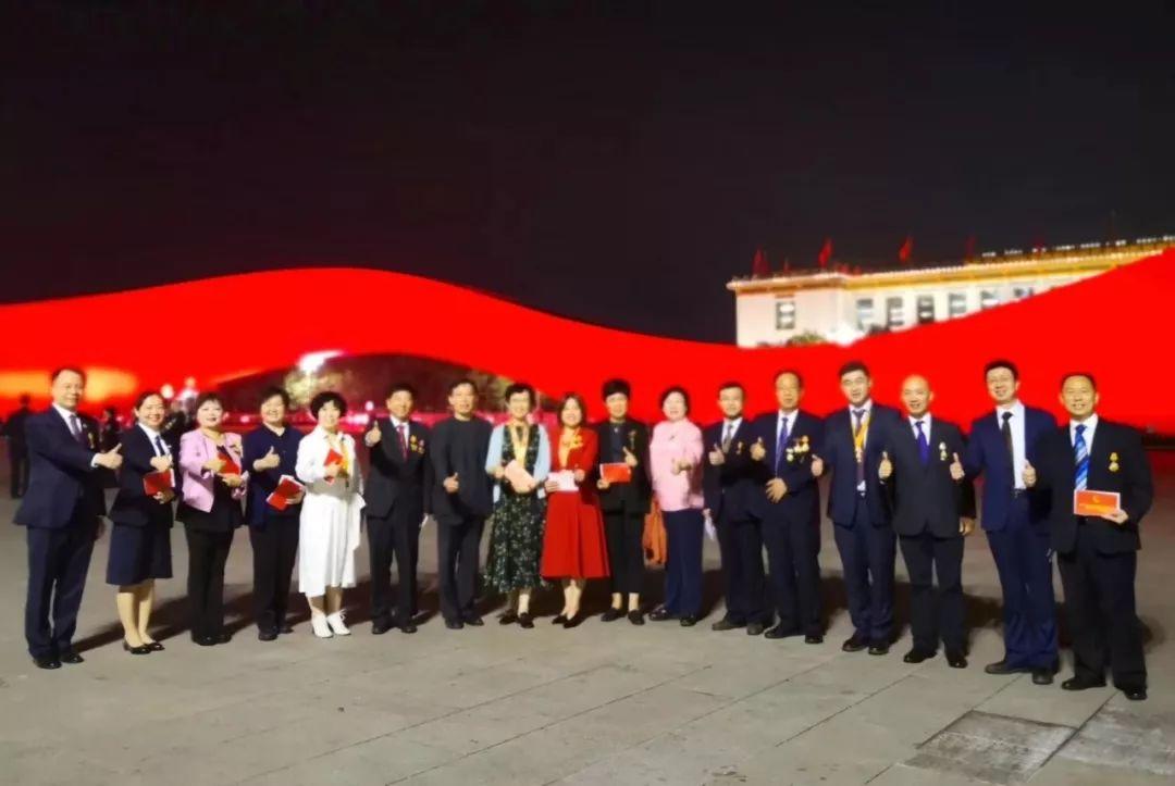 回顧歷史，見證輝煌——2019年國慶閱兵視頻，回顧歷史輝煌，見證時代榮光——國慶閱兵盛典回顧視頻